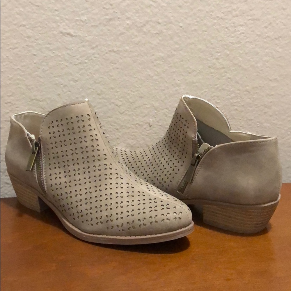 Bootie - Picture 3 of 8